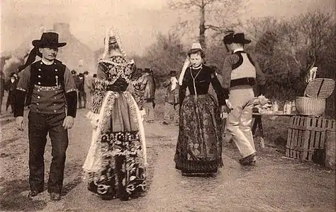 La Jabadao (ou Jambadao), danse bretonne, 2e figure.