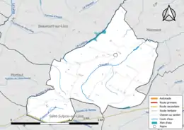 Carte en couleur présentant le réseau hydrographique de la commune