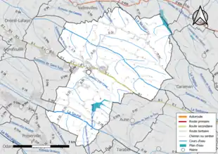 Carte en couleur présentant le réseau hydrographique de la commune