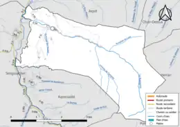 Carte en couleur présentant le réseau hydrographique de la commune