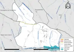 Carte en couleur présentant le réseau hydrographique de la commune