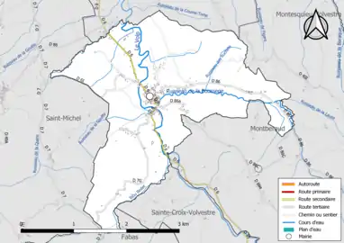 Carte en couleur présentant le réseau hydrographique de la commune