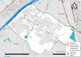 Carte en couleur présentant le réseau hydrographique de la commune