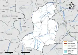 Carte en couleur présentant le réseau hydrographique de la commune