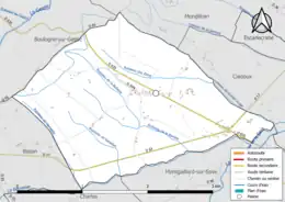 Carte en couleur présentant le réseau hydrographique de la commune