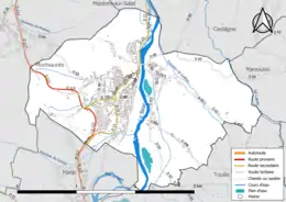 Carte en couleur présentant le réseau hydrographique de la commune