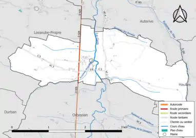 Carte en couleur présentant le réseau hydrographique de la commune