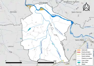 Carte en couleur présentant le réseau hydrographique de la commune