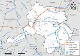 Carte en couleur présentant le réseau hydrographique de la commune