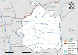 Carte en couleur présentant le réseau hydrographique de la commune