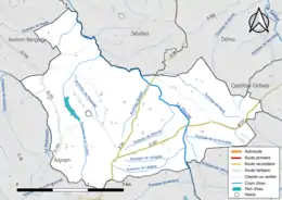 Carte en couleur présentant le réseau hydrographique de la commune