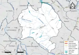 Carte en couleur présentant le réseau hydrographique de la commune