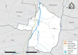 Carte en couleur présentant le réseau hydrographique de la commune