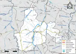 Carte en couleur présentant le réseau hydrographique de la commune