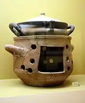 Marmite et brasero, -VIe / -IVe siècle.