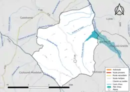 Carte en couleur présentant le réseau hydrographique de la commune