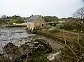 Le moulin de Pomper et sa digue vus depuis l'est, côté Arradon.