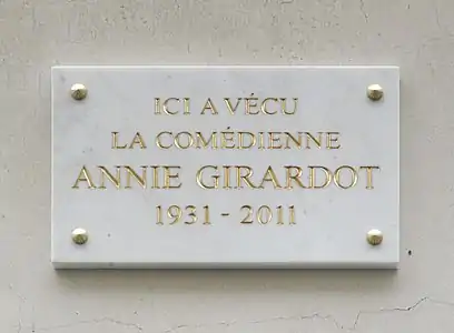 Plaque au no 4.