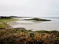 L'Île Salgren vue du nord depuis le GR 34 en direction de la pointe de Ty Anquer (en Ploéven).