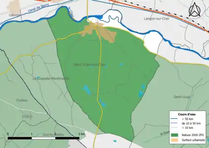 Une partie du territoire communal est incluse dans le site Natura 2000 le « Plateau de Chabris / La Chapelle - Montmartin ».