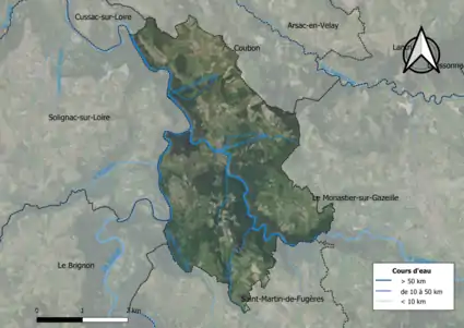 Vue aérienne du territoire communal.