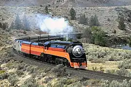 Train spécial tracté par une locomotive à vapeur Southern Pacific.