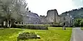 L'ancienne ferme dans la cour intérieure de l'abbaye, désormais lieu d'expositions.