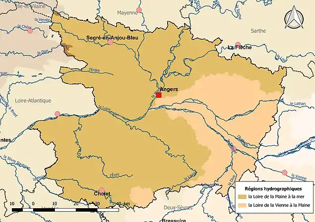 Le département de Maine-et-Loire est découpée en deux régions hydrographiques.