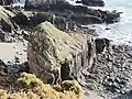Crozon : rochers de dolérite près de l'île de l'Aber.