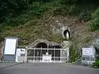 Réplique de la grotte de Lourdes.