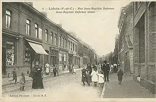 La voie unique en site banal sur la grand-rue de Liévin (rue Jean Baptiste Défernez).