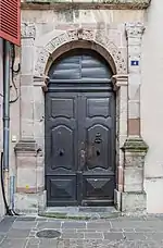 Maison(porte et vantaux)