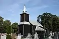 L'église (en bois) cimetériale.