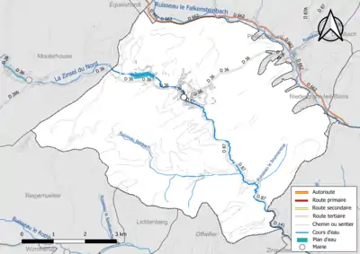 Carte en couleur présentant le réseau hydrographique de la commune