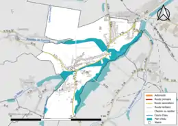 Carte en couleur présentant le réseau hydrographique de la commune