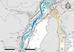 Carte en couleur présentant le réseau hydrographique de la commune