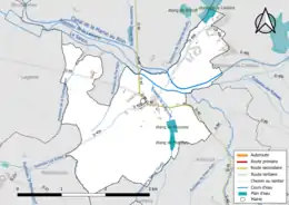 Carte en couleur présentant le réseau hydrographique de la commune