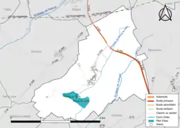 Carte en couleur présentant le réseau hydrographique de la commune