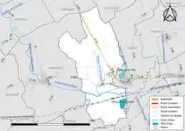 Carte en couleur présentant le réseau hydrographique de la commune