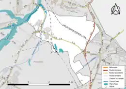 Carte en couleur présentant le réseau hydrographique de la commune