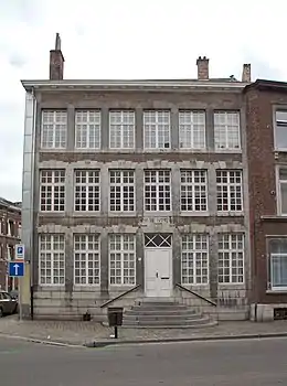 Maison Vivroux (façade principale et toiture)