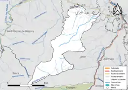 Carte en couleur présentant le réseau hydrographique de la commune