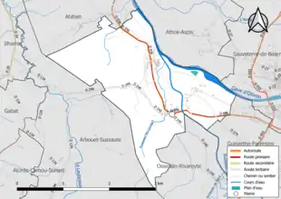 Carte en couleur présentant le réseau hydrographique de la commune