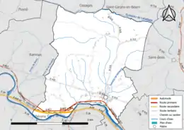 Carte en couleur présentant le réseau hydrographique de la commune