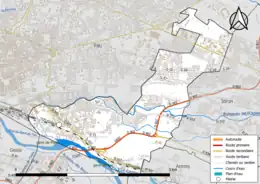 Carte en couleur présentant le réseau hydrographique de la commune