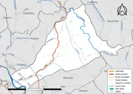 Carte en couleur présentant le réseau hydrographique de la commune