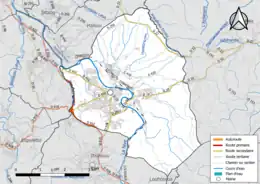 Carte en couleur présentant le réseau hydrographique de la commune