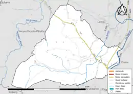 Carte en couleur présentant le réseau hydrographique de la commune