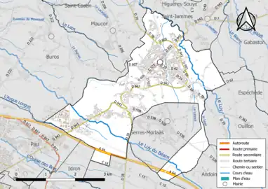 Carte en couleur présentant le réseau hydrographique de la commune