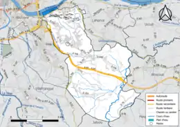 Carte en couleur présentant le réseau hydrographique de la commune